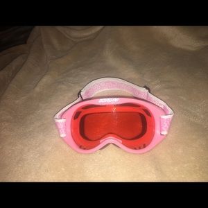 Girls snowboarding goggles
